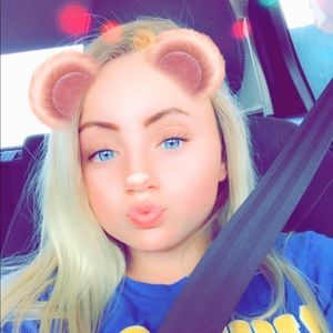 Meet your Posher, Hayley